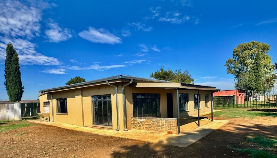 To Let Commercial Property for Rent in Wilgeboom A H North West